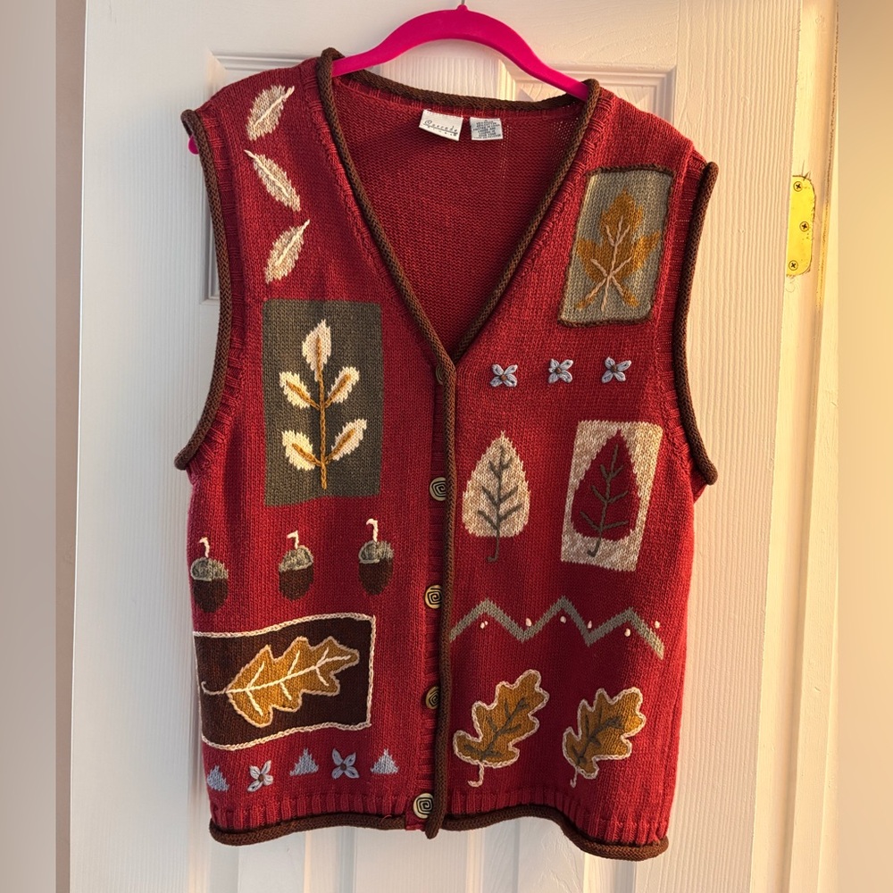 Cascade Blues Knit Vest with Leaf Design Brass Buttond